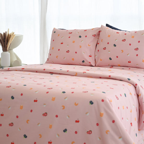 Color_Breakfast In Bed